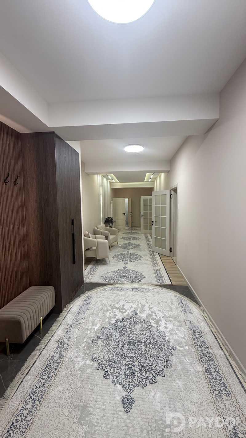 3-комн. • 3 этаж • 156.0 м² • Кароболо