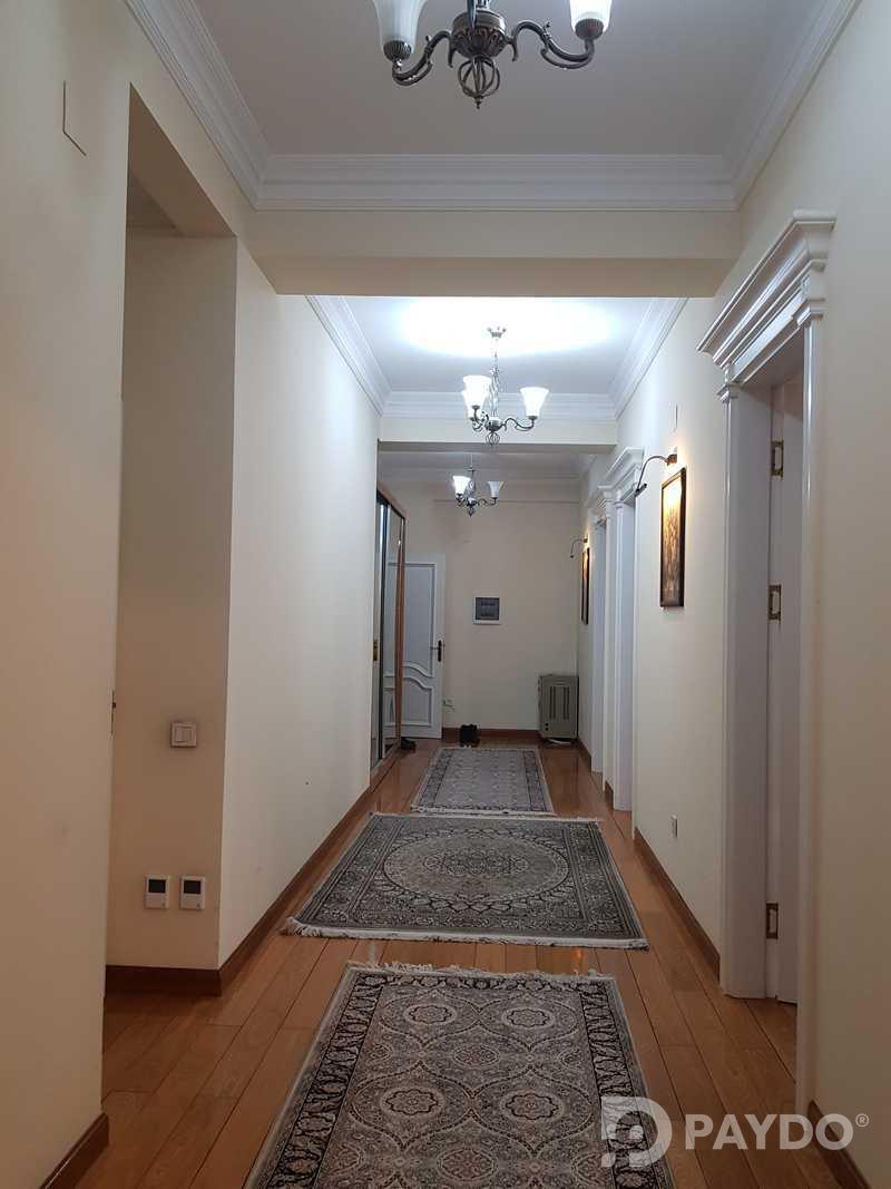3-комн. • 8 этаж • 121.0 м² • Кароболо