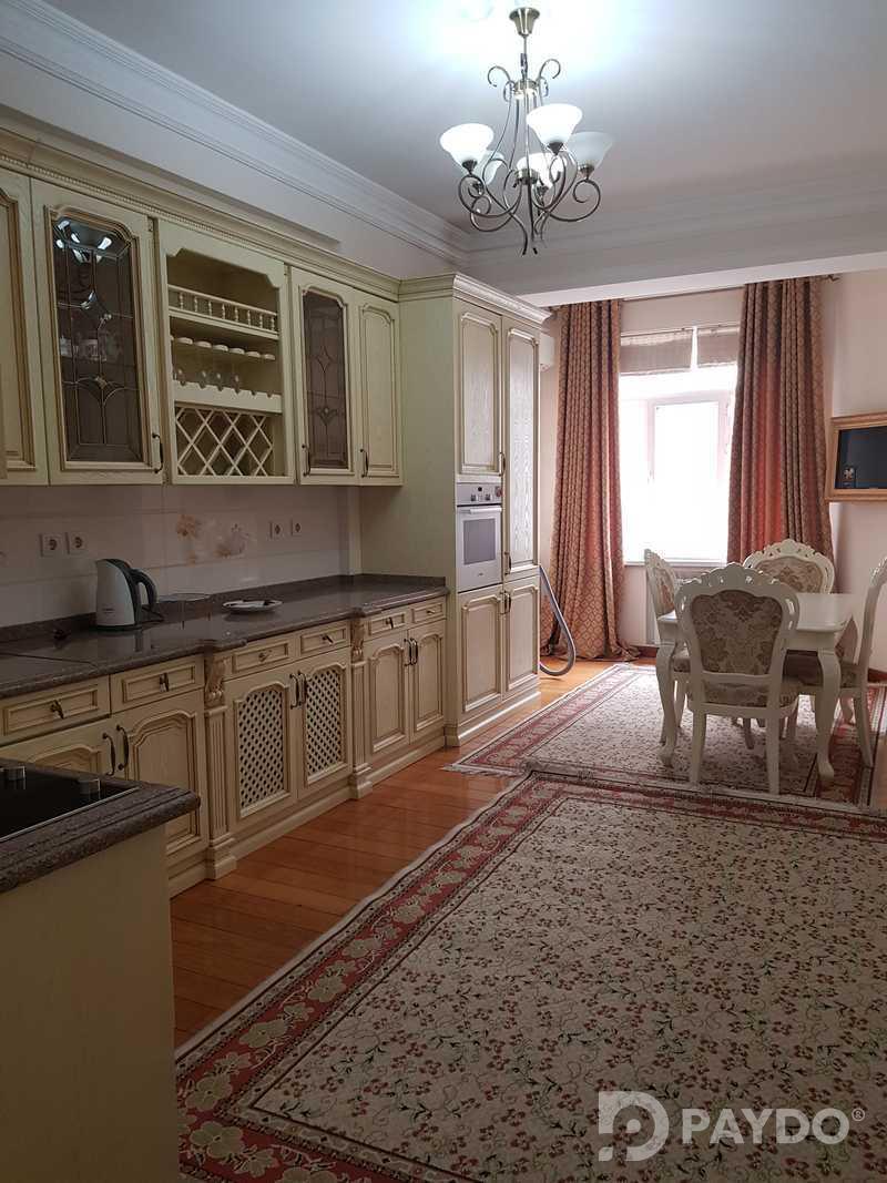 3-комн. • 8 этаж • 121.0 м² • Кароболо