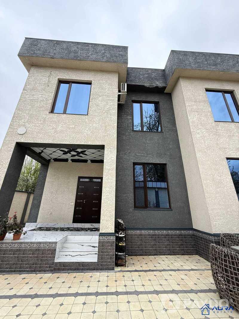 6-комн. • 2 этаж • 250.0 м² • Новостройка • Кароболо