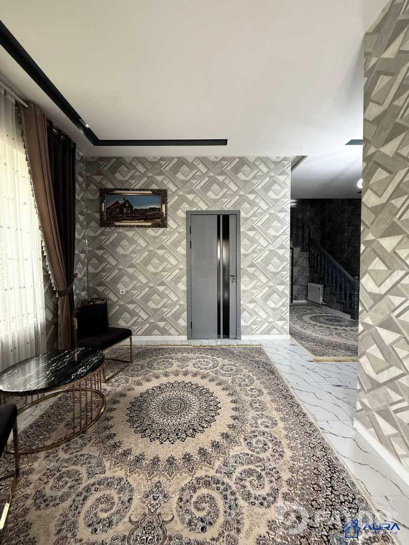 6-комн. • 2 этаж • 250.0 м² • Новостройка • Кароболо