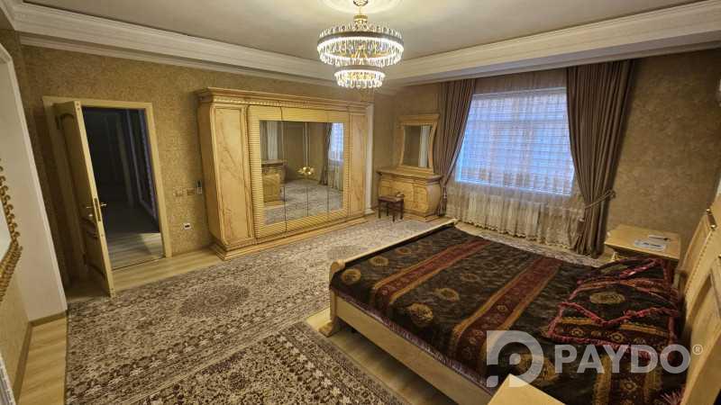 4-комн. • 4 этаж • 150.0 м² • ЦУМ