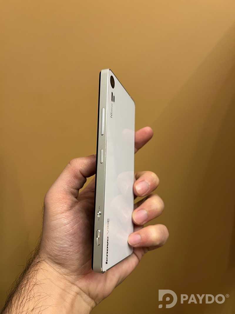 Lenovo Vibe Shot • 2/32 ГБ