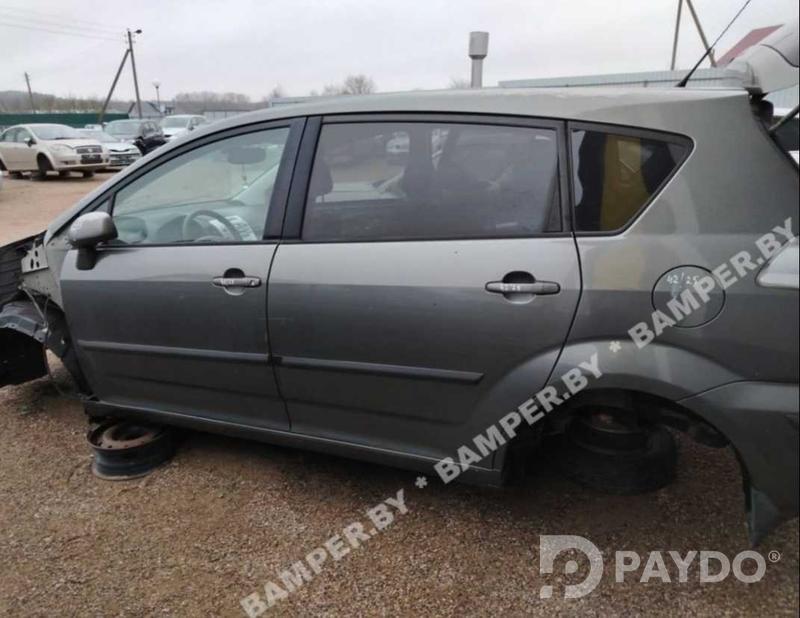 передняя часть от toyota corolla verso