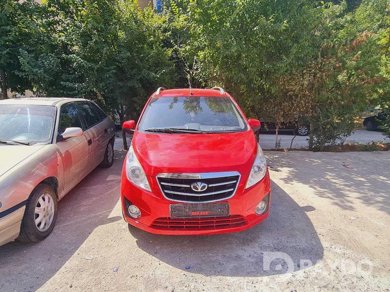 Chevrolet Spark • 2010 y • 1 l • Automatic • Hatchback • Front-wheel • Petrol