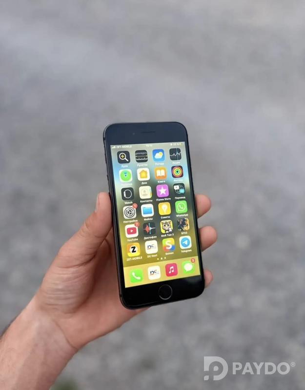 Apple iPhone SE (2020) • 3/64 ГБ • Черный