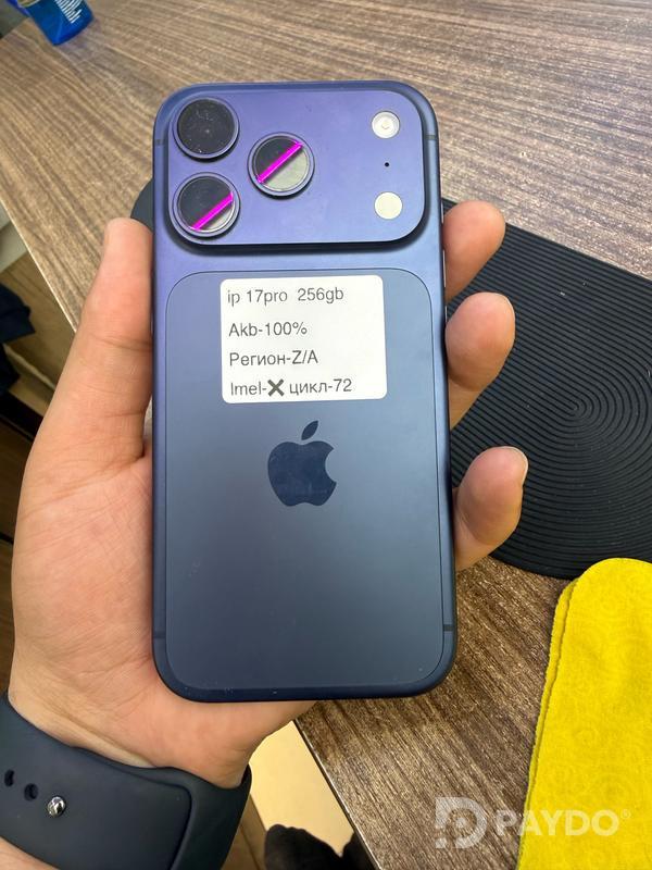 Apple iPhone 17 Pro • 256 ГБ • Тёмно-синий