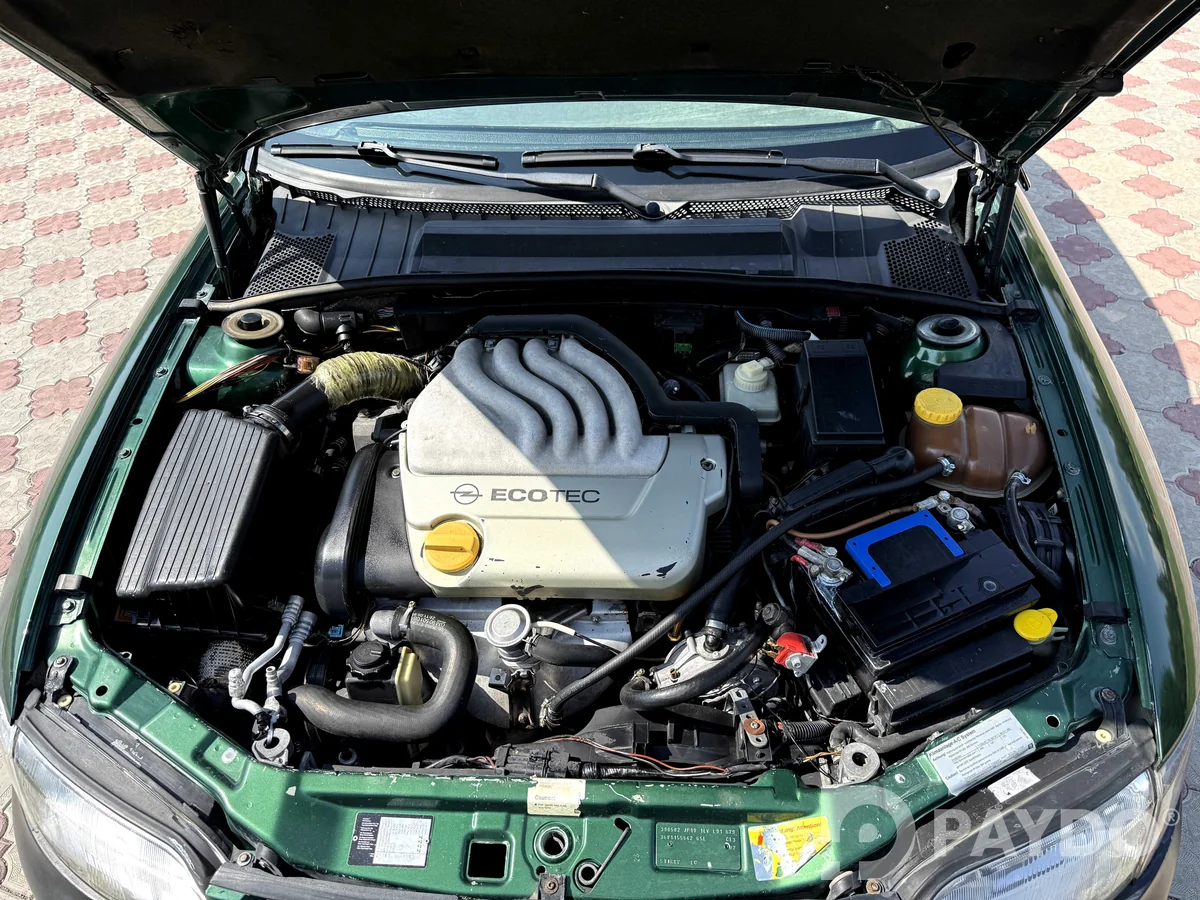 Opel Vectra B • 1997 с • 1.6 л • Механика • Седан • Пеш • Бензин + Газ