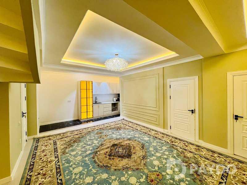 5-комн. • 10 этаж • 180.0 м²