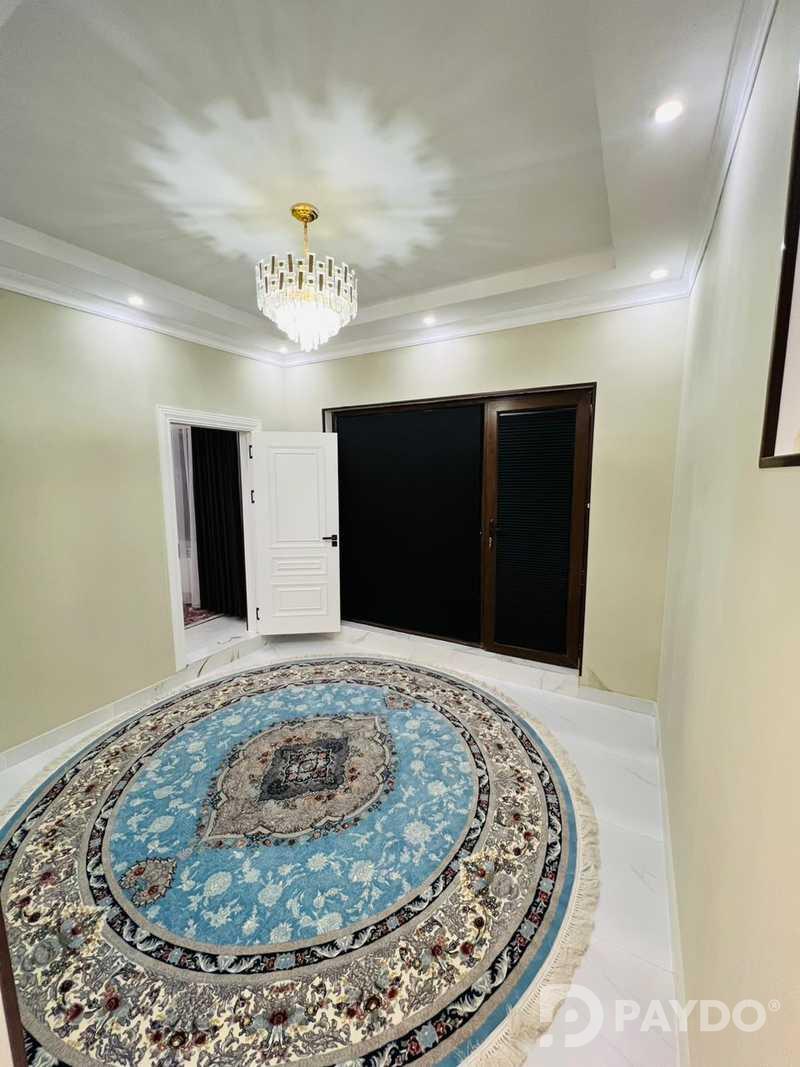 5-комн. • 10 этаж • 180.0 м²