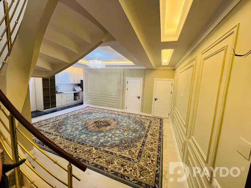 5-комн. • 10 этаж • 180.0 м²