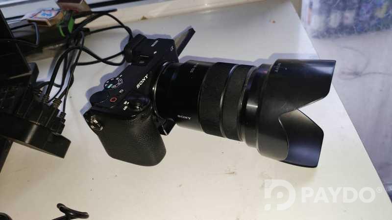Видеокамера Sony 6700 18-105 f4