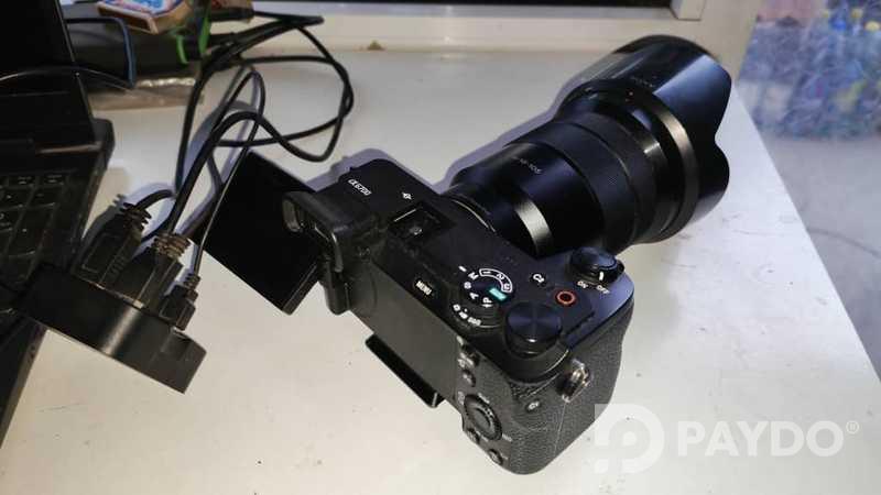 Видеокамера Sony 6700 18-105 f4