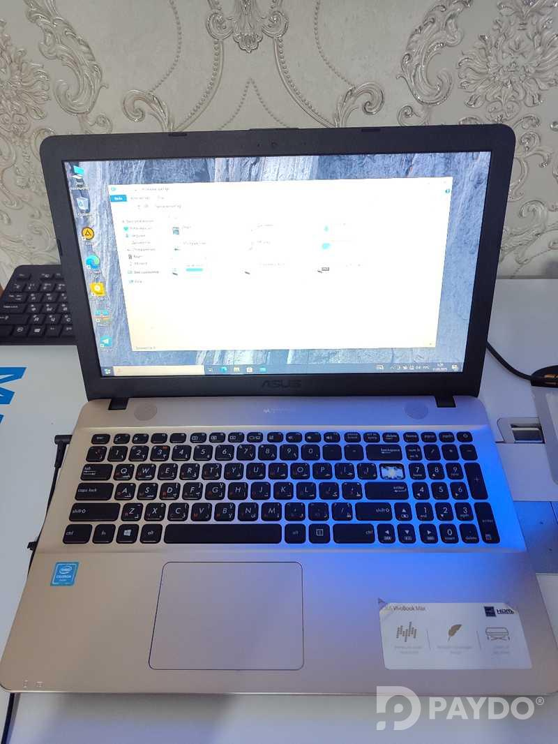 Ноутбук Asus