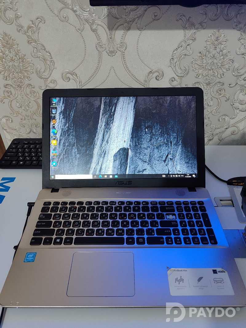Ноутбук Asus