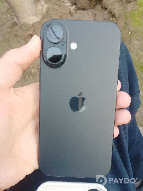 Apple iPhone 16 • 256 ГБ • Черный