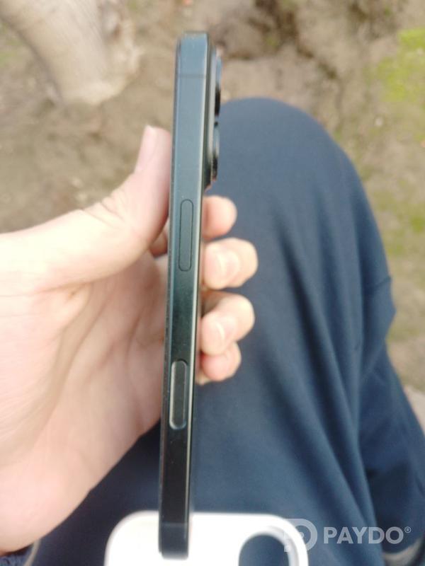 Apple iPhone 16 • 256 ГБ • Черный