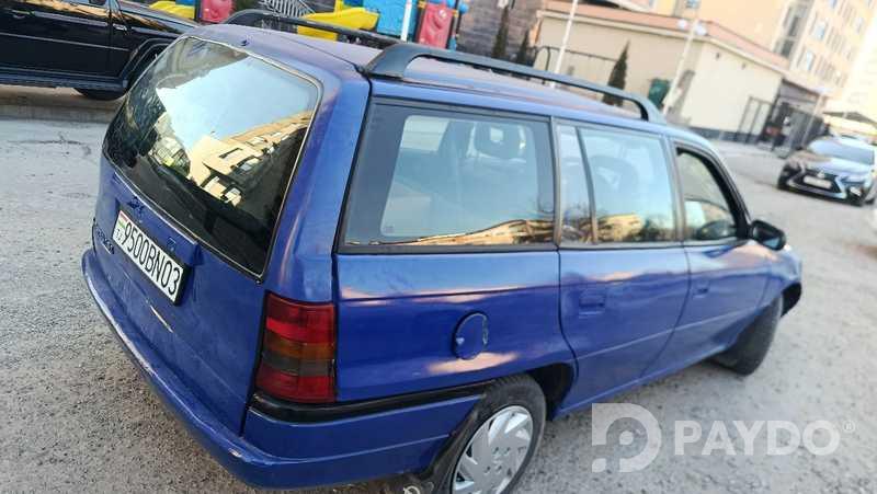 Opel Astra F • 1993 y • 1.6 l • Manual • Hatchback • Front-wheel • Petrol + Gas