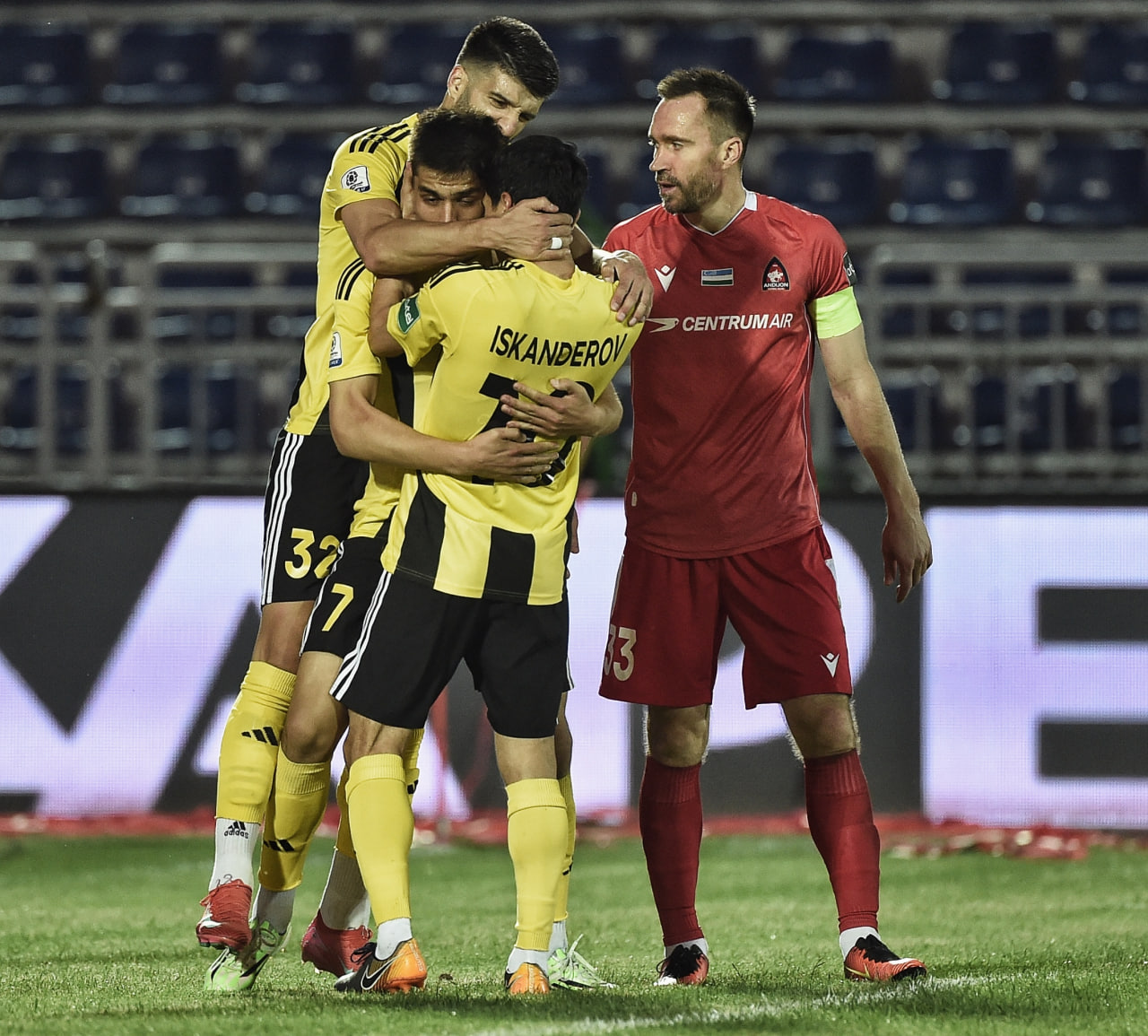 Superliga. Neftchi Vodiy derbisida Andijondan ustun keldi