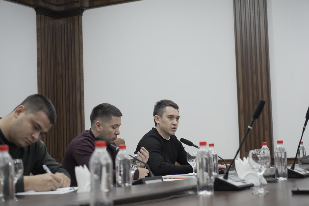 Qarshidagi Markaziy stadion maysasi yangisiga almashtiriladi