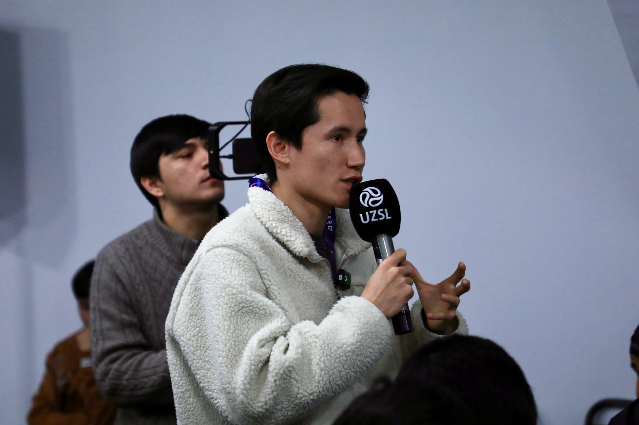 Superkubok. Neftchi jamoasi bosh murabbiy va futblchisi matbuot anjumanida ishtirok etdi