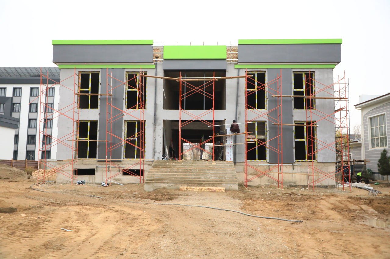 Qarshi davlat universiteti Liga talabiga javob beradigan stadion barpo etadi