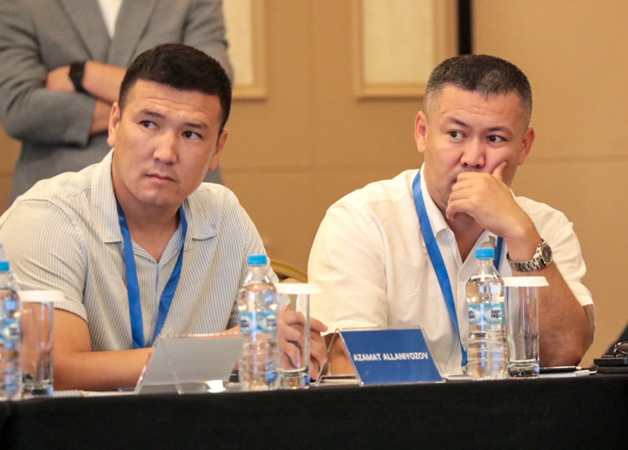 WLA Secretary General Meets with Football Club Executives