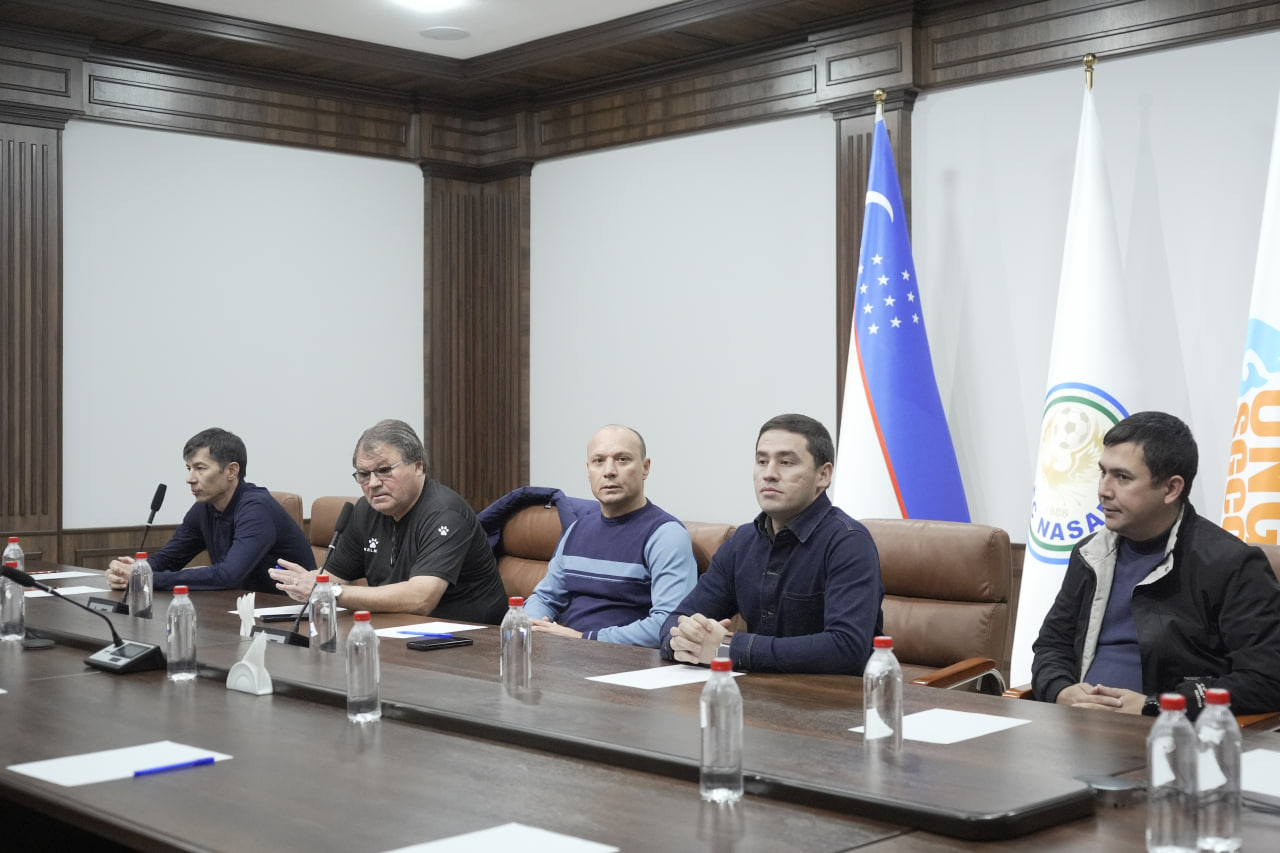 Qarshidagi Markaziy stadion maysasi yangisiga almashtiriladi