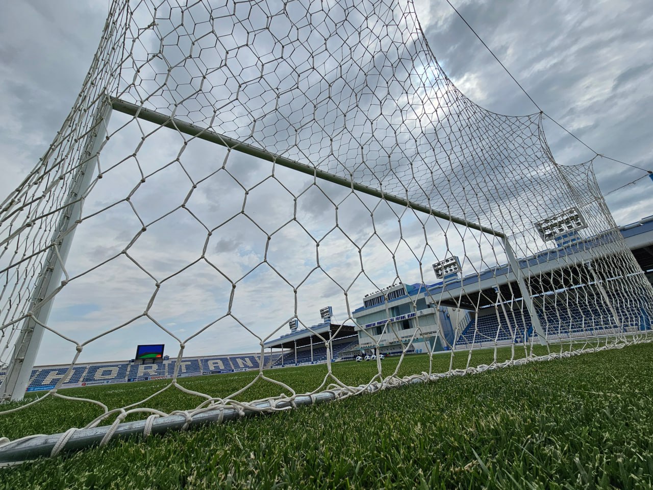 Gʻuzordagi stadionga katta futbol qaytadi, Liga unda bir necha oylik sinov ishlarini olib boradi