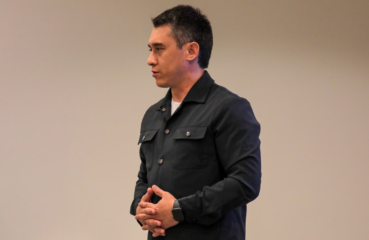 The League hosts strategic meeting with club directors ahead of 2026 season1