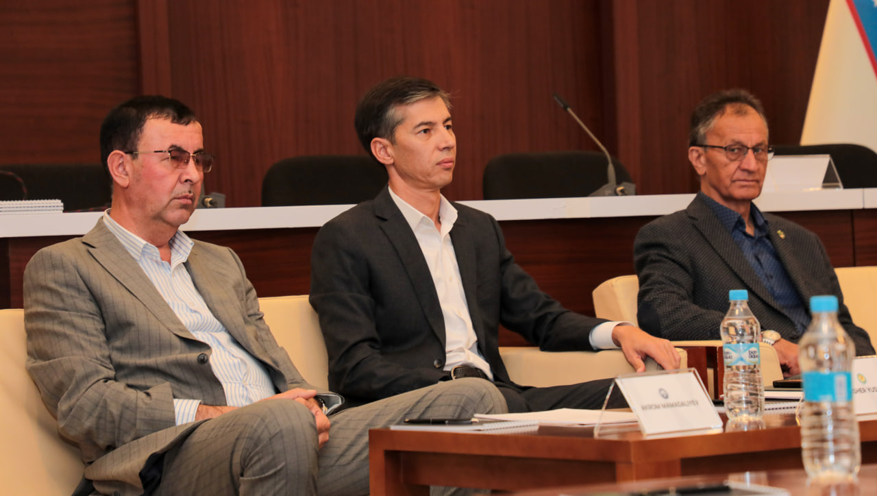 The League hosts strategic meeting with club directors ahead of 2026 season1