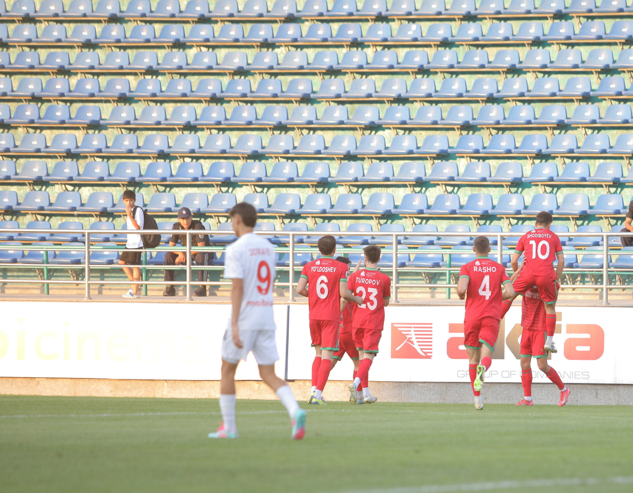 Proliga. Lokomotiv peshqadamlikni mustahkamladi