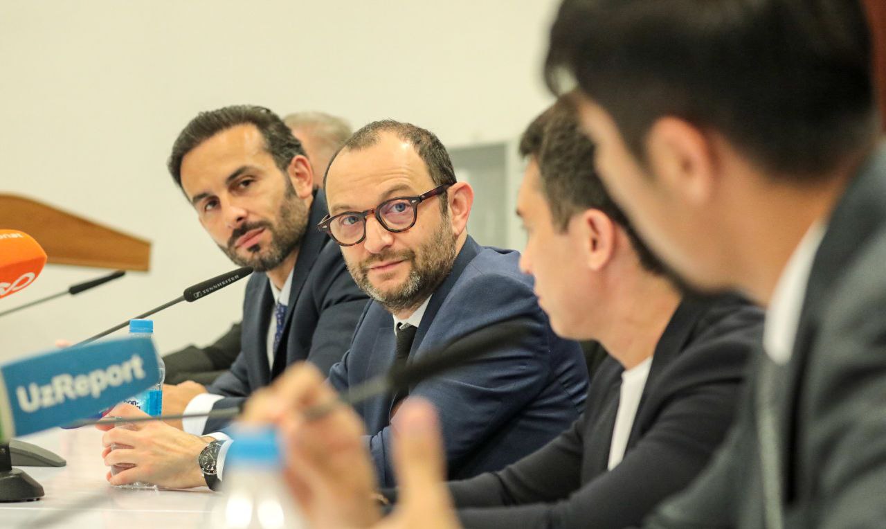 Press Conference Held with WLA Secretary General