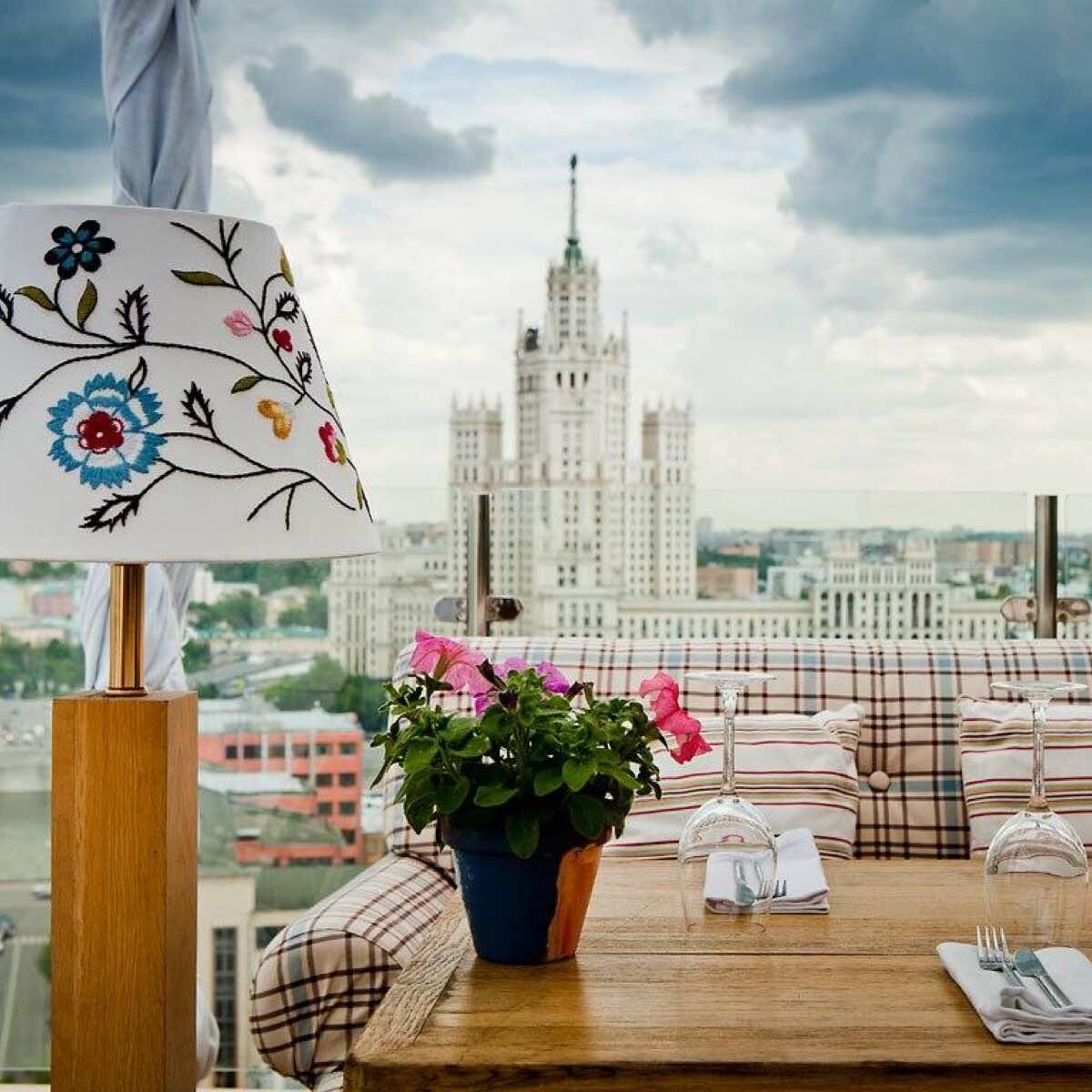 Ресторан карлсон москва фото