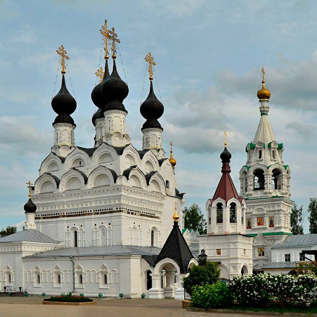 Свято муромский монастырь. Свято-Троицкий монастырь в Муроме. Храм Святой Троицы Свято-Троицкого монастыря в Муроме. Троицкий женский монастырь Муром.