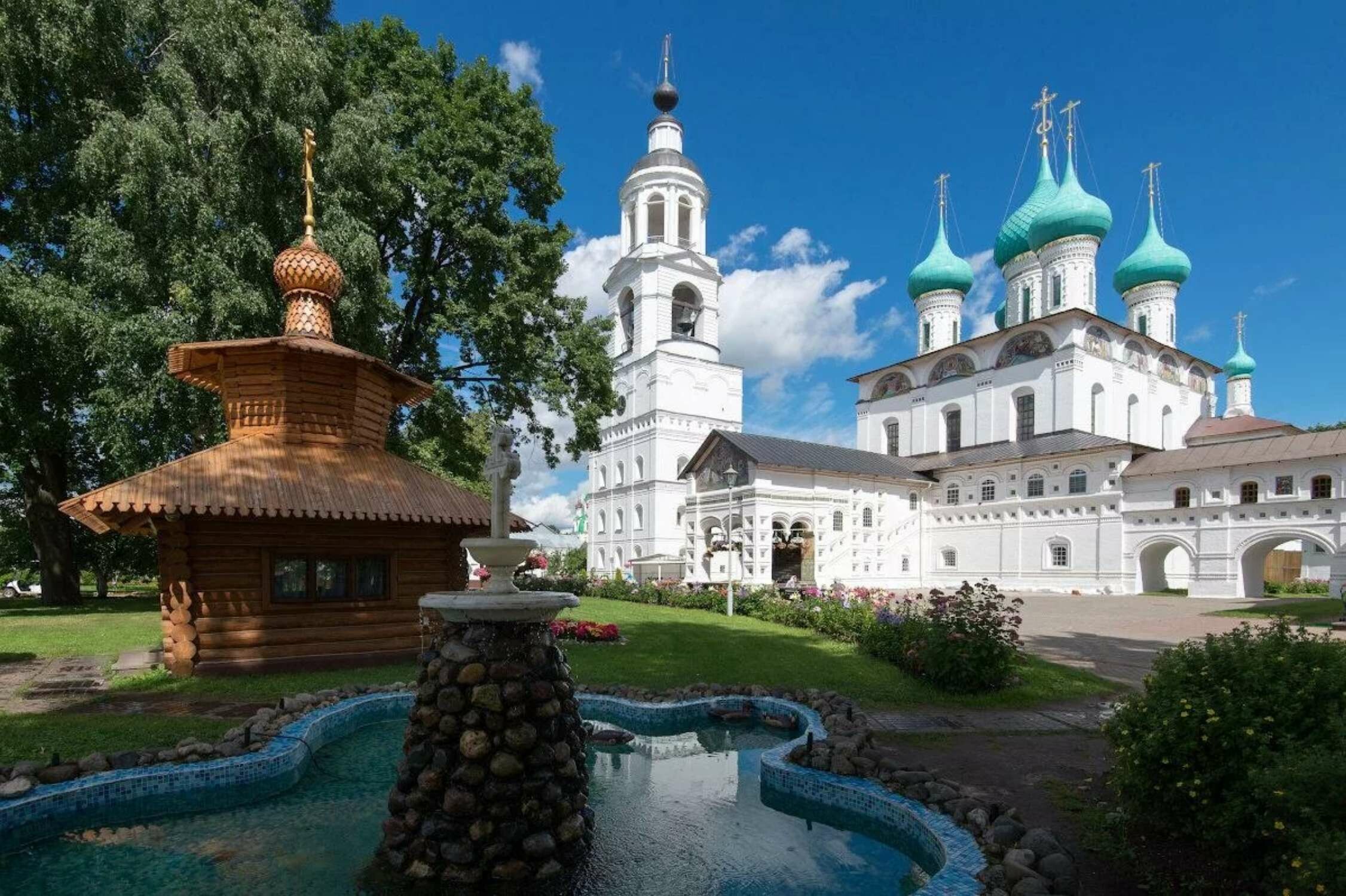 Реклама монастыри. Свято-Введенский Толгский монастырь. Толгский женский монастырь Ярославль. Свято Введенский монастырь Ярославль. Томский монастырь Ярославль.