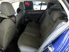 2022 Volkswagen Golf 2.0 TDI Prestige, синий — фото 6