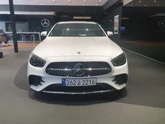 2023 Mercedes-Benz E-Class E250 AMG Line — фото 2