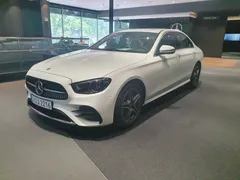 2023 Mercedes-Benz E-Class E250 AMG Line — фото 13
