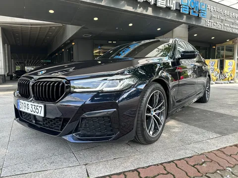 2023 BMW 5-Series 520i M Sport