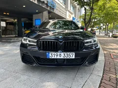 2023 BMW 5-Series 520i M Sport — фото 3