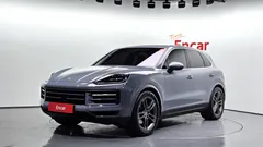 2024 Porsche Cayenne 3.0 — фото 1