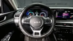 2023 Kia K5 Trendy, чёрный — фото 13
