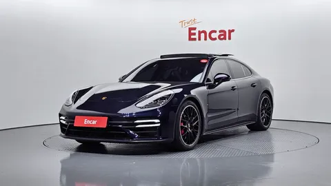 2022 Porsche Panamera 4.0 GTS