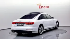 2020 Audi S8 4.0 TFSI Quattro LWB — фото 2