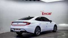 2022 Hyundai Sonata 2.0 — фото 2