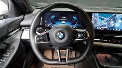 2024 BMW 5-Series 520i M Sport — фото 13