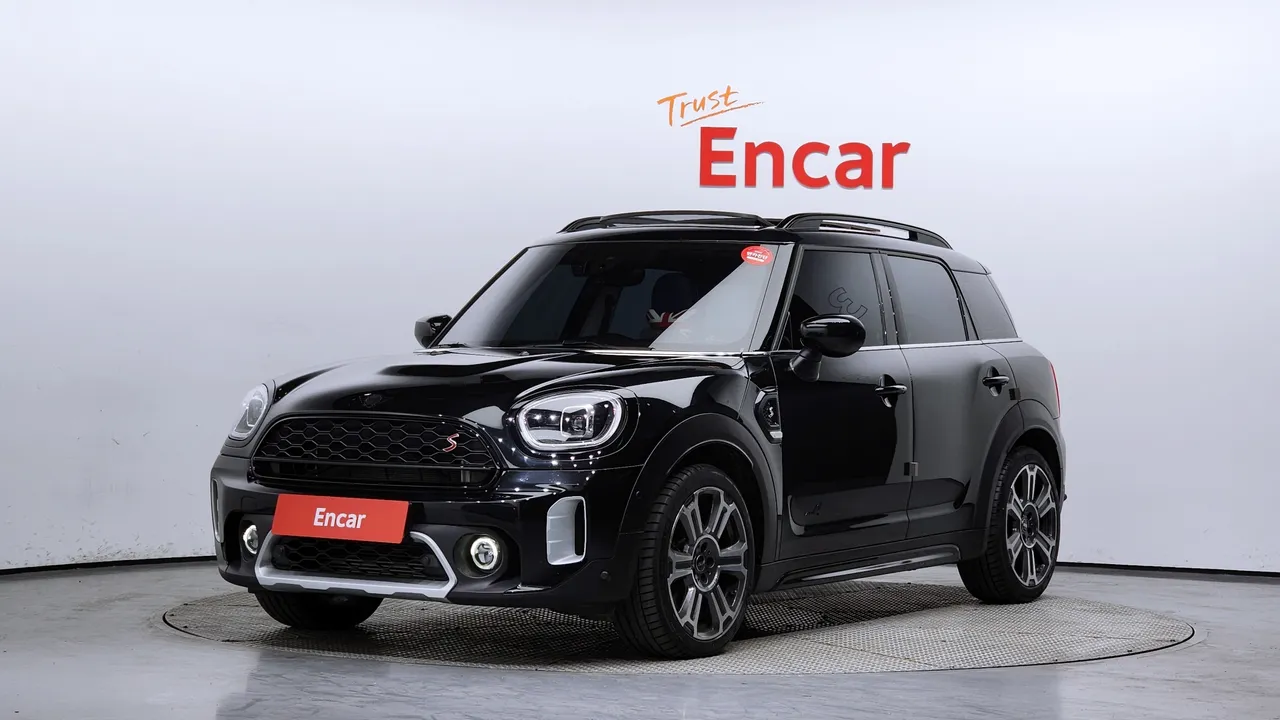 2023 Mini Countryman ALL4 Classic Launch Pack
