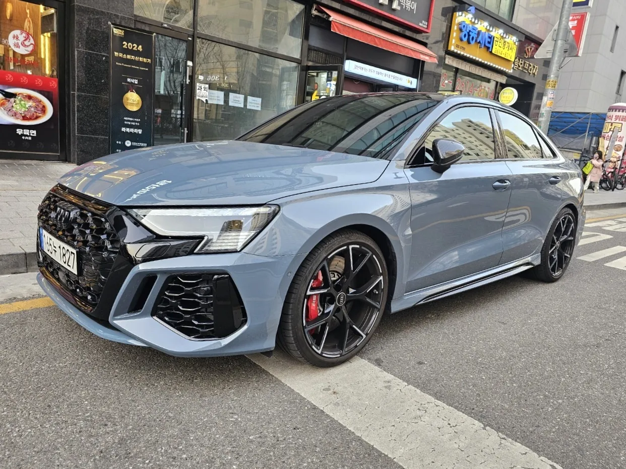 2024 Audi RS3 2.5 TFSI Quattro