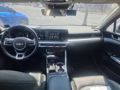2022 Kia K5 2.0 LPI(Renter car) — фото 13